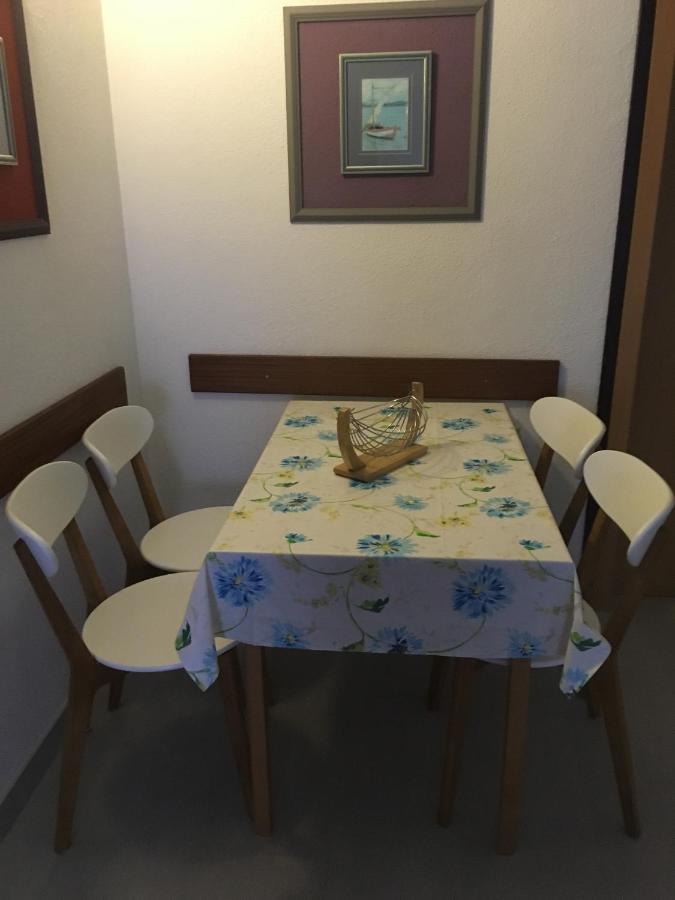 Apartments By The Sea Promajna, Makarska - 2673 מראה חיצוני תמונה
