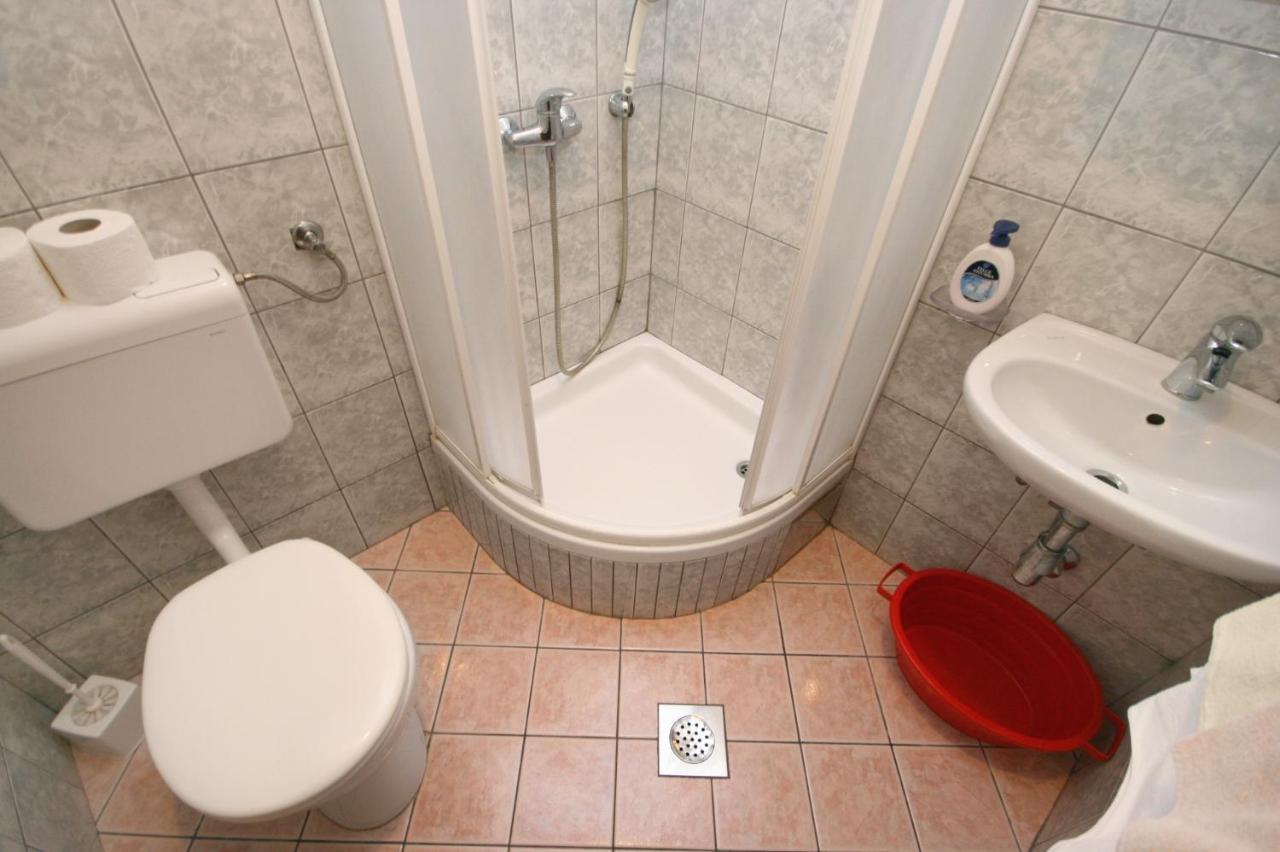 Apartments By The Sea Promajna, Makarska - 2673 מראה חיצוני תמונה
